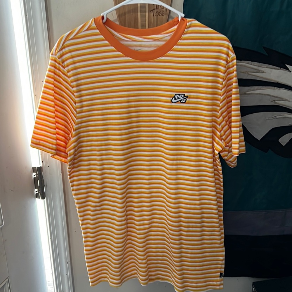 Nike sb tee